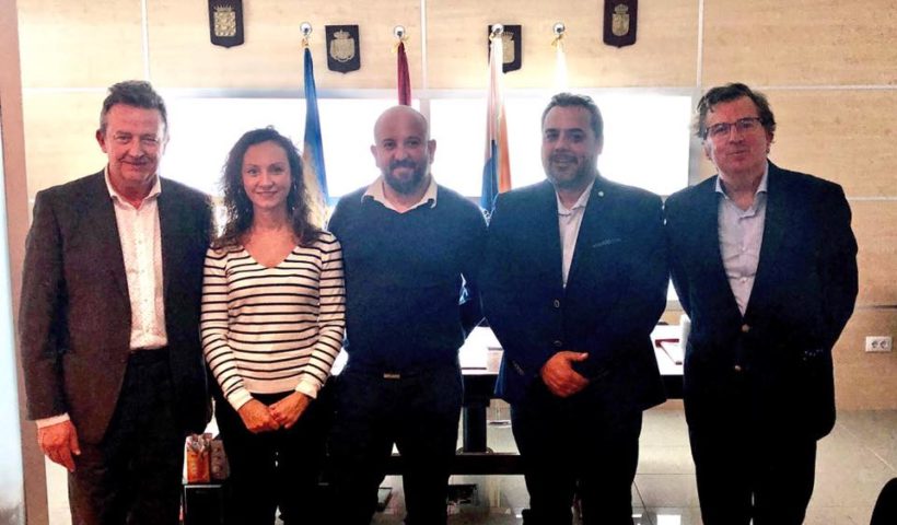 El Colegio de Mediadores de Seguros de Tenerife y ebroker hablan de tecnología para el corredor