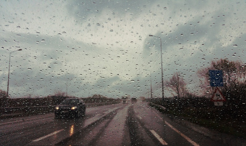 Los 10 consejos de doppo by Zurich  para conducir con lluvia