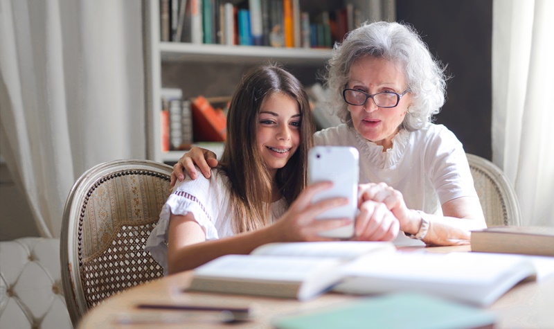 SANTALUCÍA participa en el webinar Silver Economy: Mayores en la tercera juventud