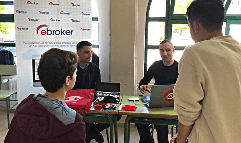 ebroker impulsa el talento de la mano de la Universidad de Oviedo