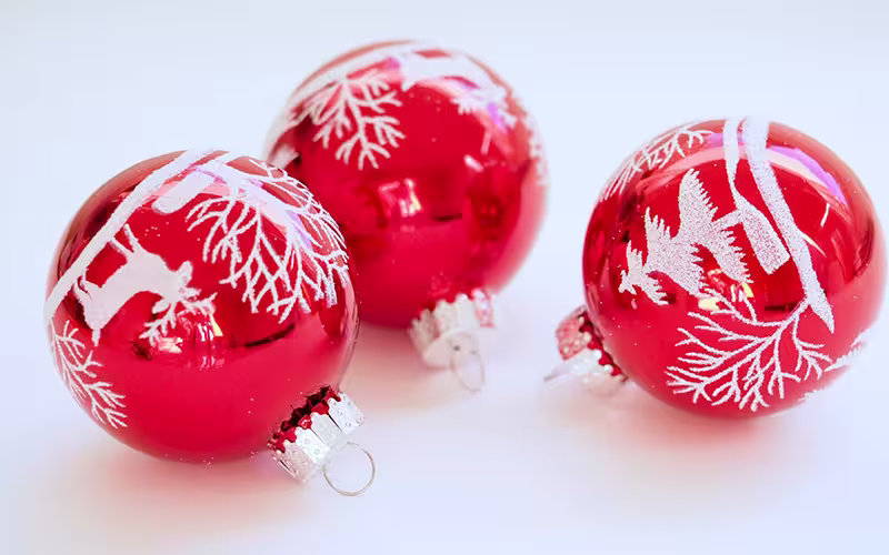 Merry Christmas! How to greet clients and partners in different languages